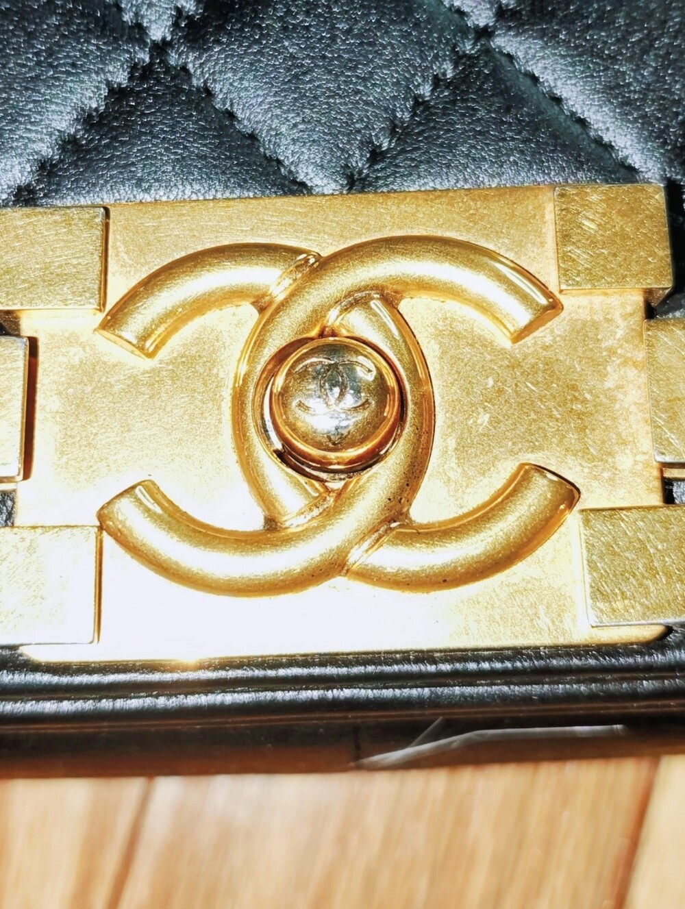 Vintage Chanel ‘Le Boy’ Bag, Black with Gold Hardware - Picture 4 of 7